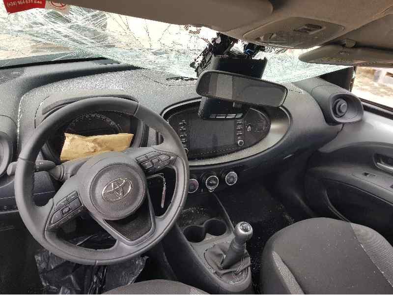 toyota aygo x del año 2024