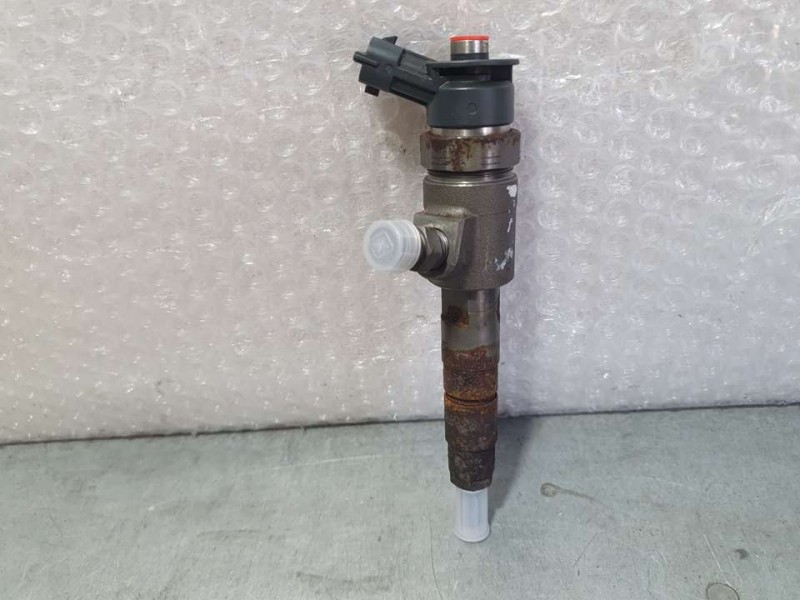 Recambio de inyector para ford fiesta (ccn) trend referencia OEM IAM CV6Q9F593AA 0445110489 BOSCH