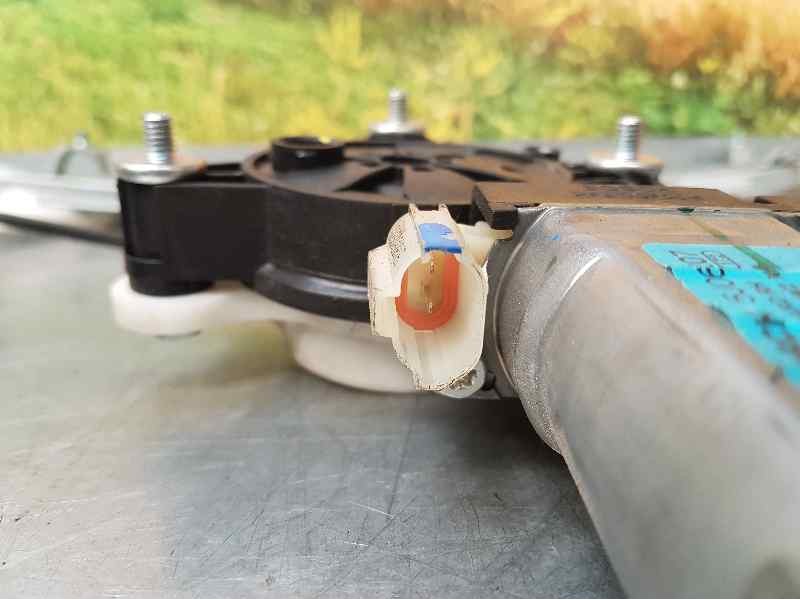 Recambio de elevalunas delantero derecho para hyundai i20 klass referencia OEM IAM 82402C7010 2 PINS ELECTRICO