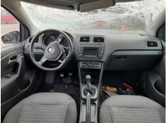 VOLKSWAGEN POLO (6R1)