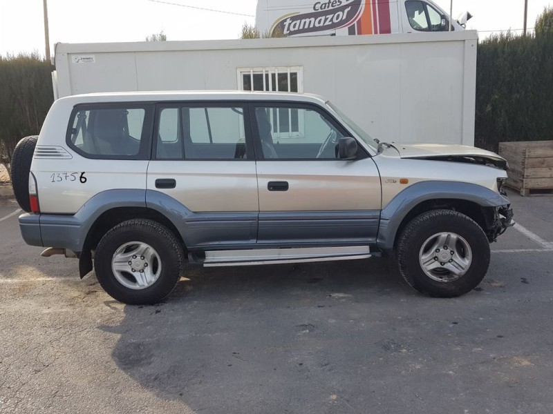 toyota land cruiser (j9) del año 2002