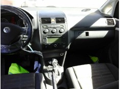 VOLKSWAGEN TOURAN (1T1)