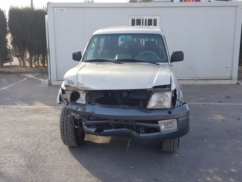 toyota land cruiser (j9) del año 2002