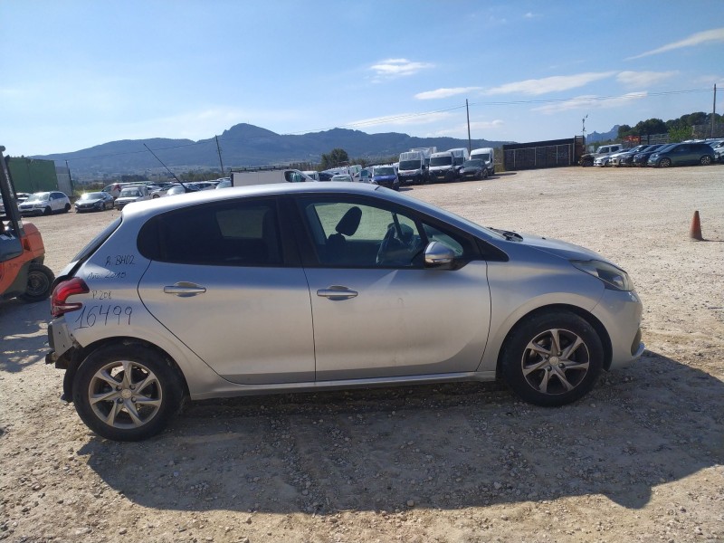 peugeot 208 i (ca_, cc_) del año 2015
