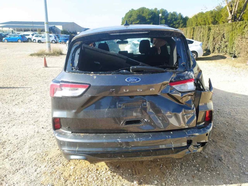 ford kuga del año 2023