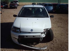 FIAT PUNTO BERLINA (188)