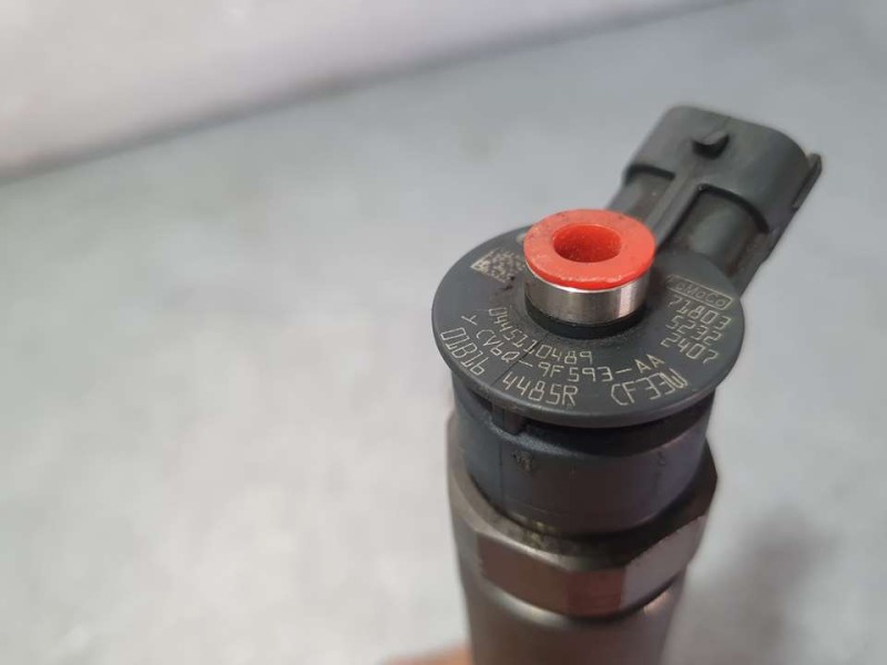 Recambio de inyector para ford fiesta (ccn) trend referencia OEM IAM CV6Q9F593AA 0445110489 BOSCH
