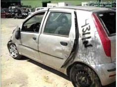 FIAT PUNTO BERLINA (188)