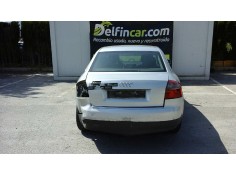 AUDI A4 BERLINA (8E)