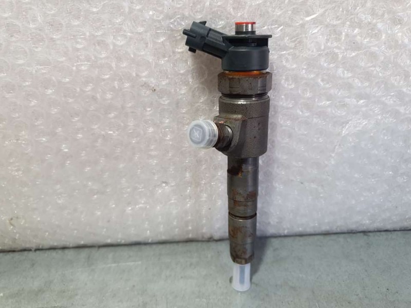 Recambio de inyector para ford fiesta (ccn) trend referencia OEM IAM CV6Q9F593AA 0445110489 BOSCH