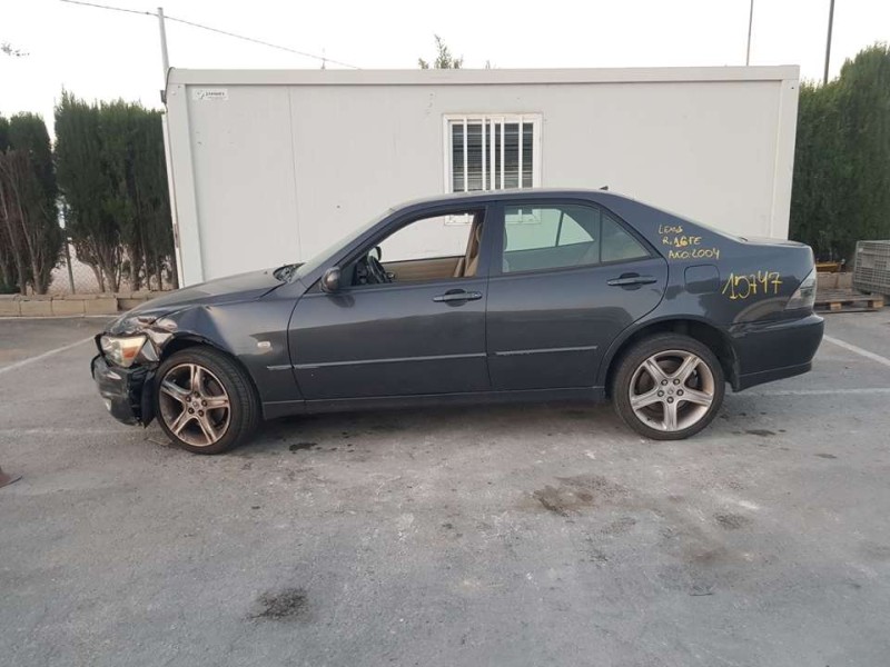 lexus is200 (gxe10) del año 2004
