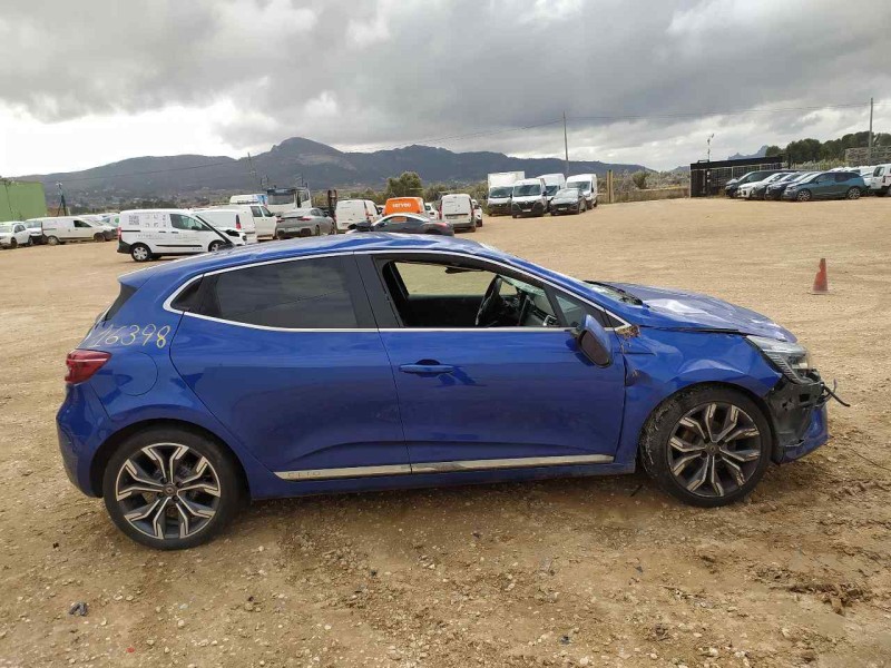 renault clio v del año 2020