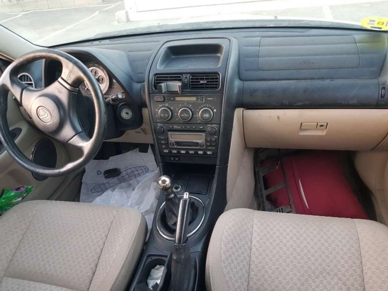 lexus is200 (gxe10) del año 2004