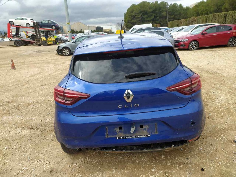 renault clio v del año 2020