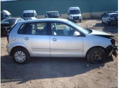 VOLKSWAGEN POLO (9N3)