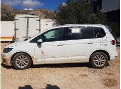 VOLKSWAGEN TOURAN (5T1)