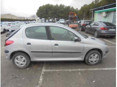 PEUGEOT 206 BERLINA