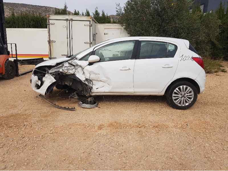 opel corsa d del año 2013