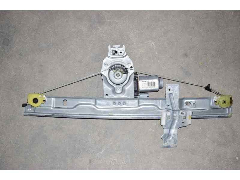 Recambio de elevalunas delantero derecho para peugeot 207 x-line referencia OEM IAM  2 PINS ELECTRICO