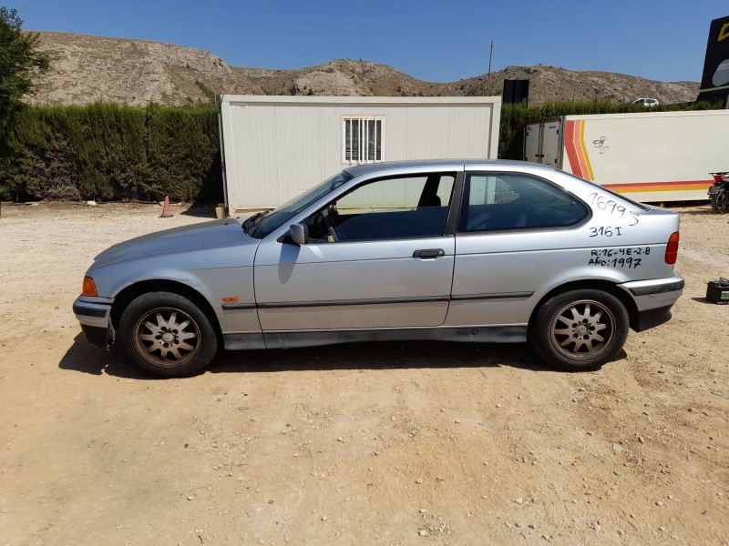 bmw 3 compact (e36) del año 1997