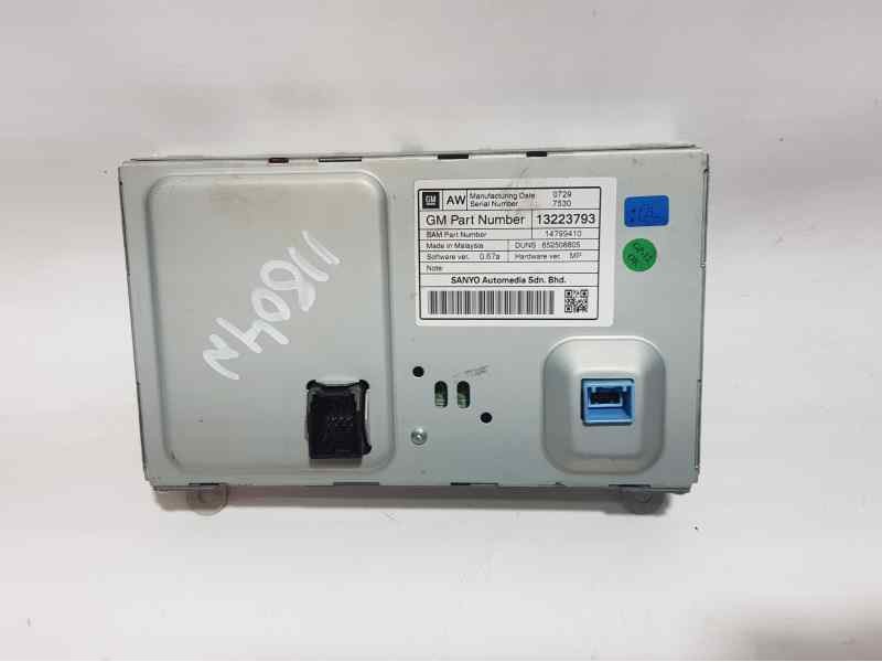 Recambio de pantalla multifuncion para opel insignia berlina edition referencia OEM IAM 13223793 14799410 PANTALLA GPS SANYO