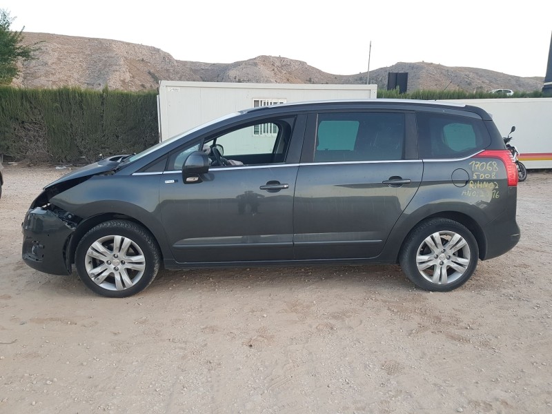 peugeot 5008 (0u_, 0e_) del año 2016