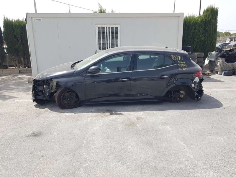 renault megane iv berlina 5p del año 2017