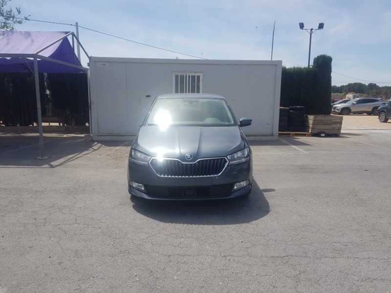 skoda fabia del año 2021