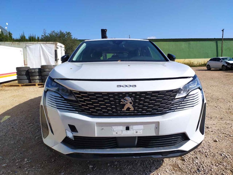 peugeot 5008 del año 2022