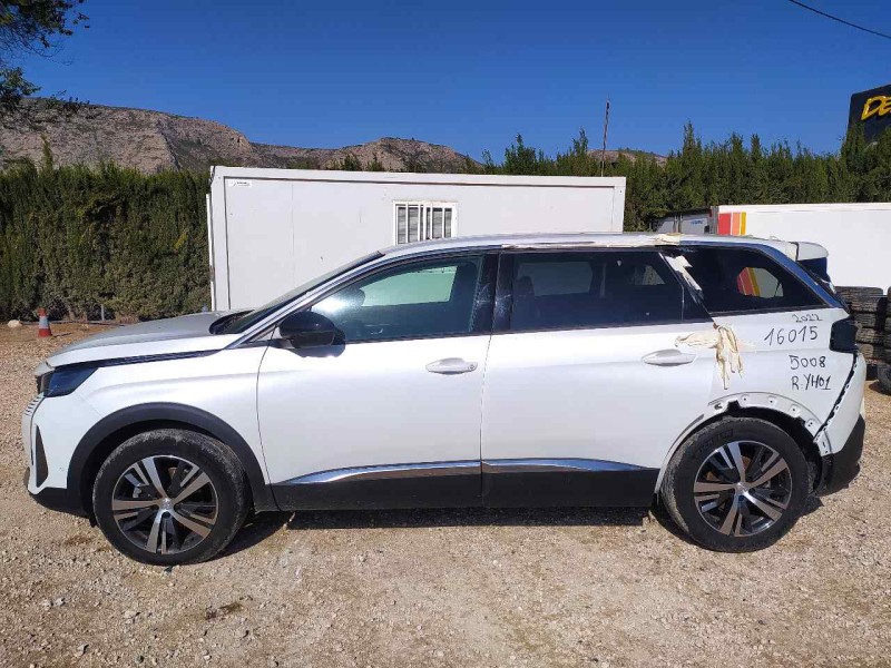 peugeot 5008 del año 2022