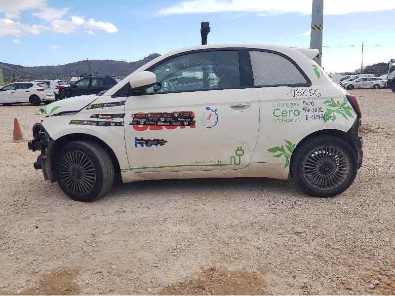 fiat 500 e del año 2022