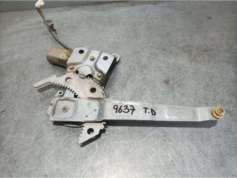 Recambio de elevalunas trasero derecho para mazda 323 berl. f/s (bj) 1.6 f comfort referencia OEM IAM 3640161866  ELECTRICO 2 PI