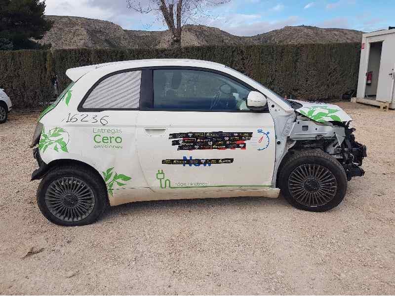 fiat 500 e del año 2022