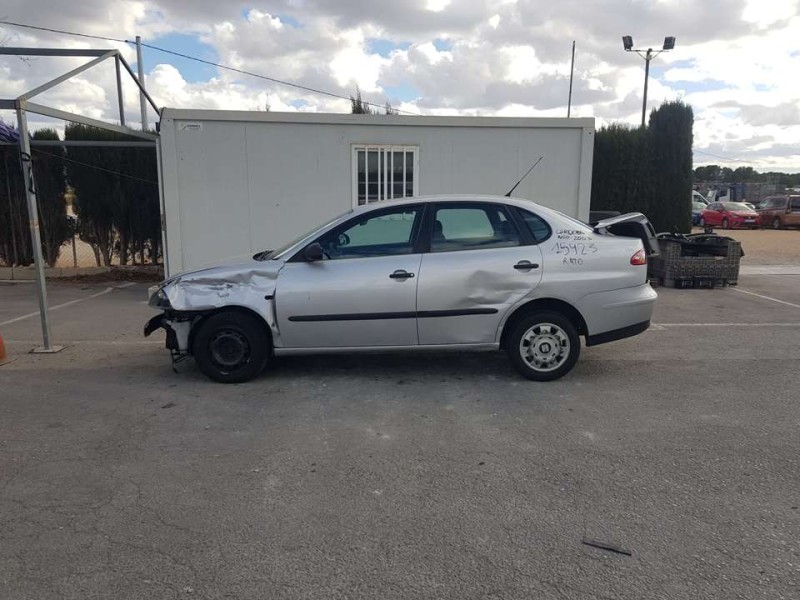 seat cordoba berlina (6l2) del año 2003