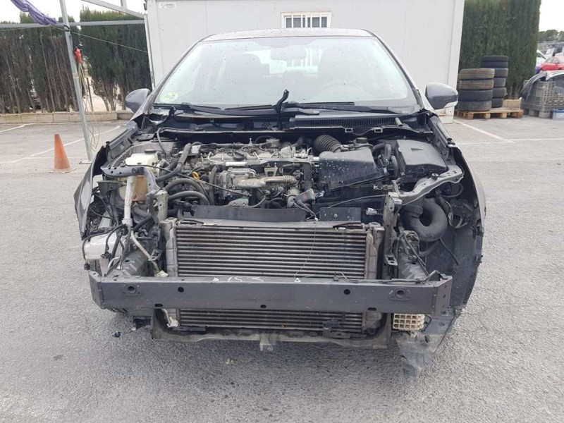 toyota avensis (t27) del año 2011