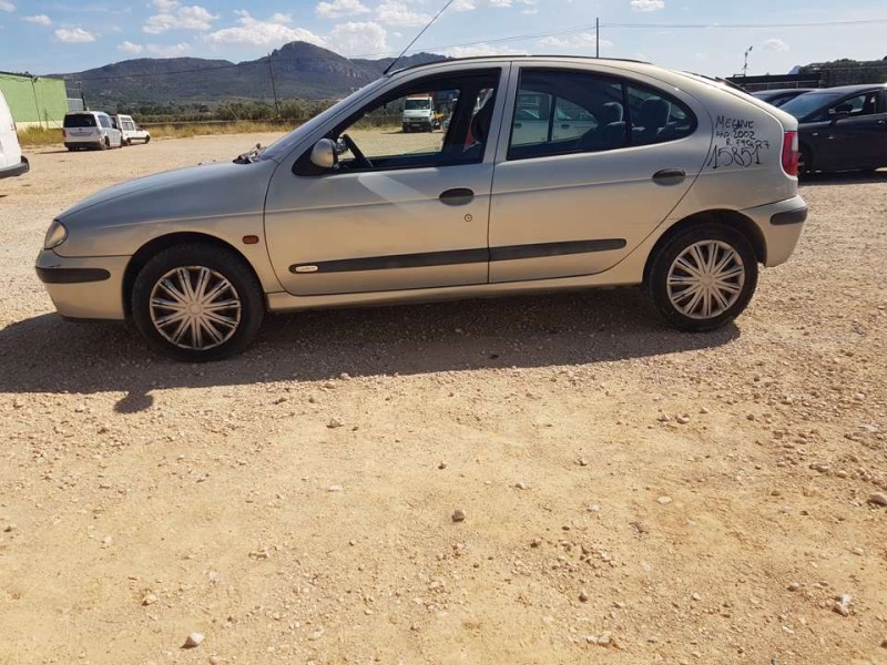 renault megane i fase 2 berlina (ba0) del año 2002