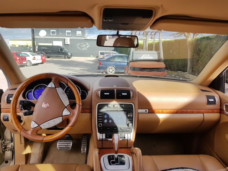 porsche cayenne (typ 9pa) del año 2006