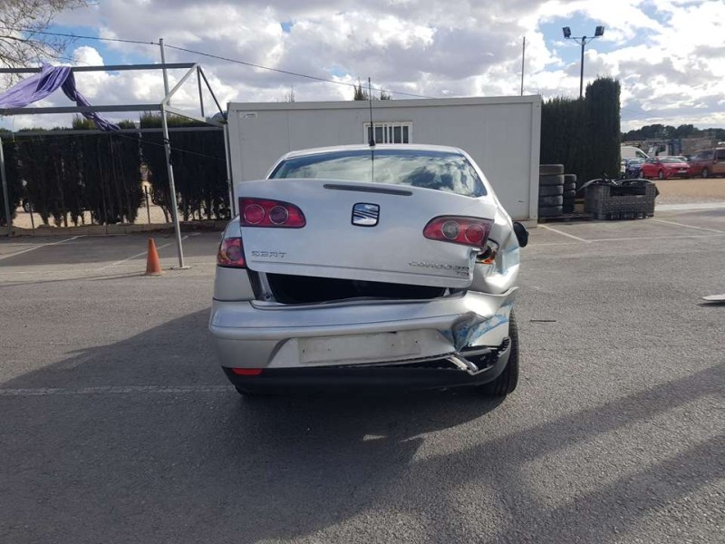 seat cordoba berlina (6l2) del año 2003