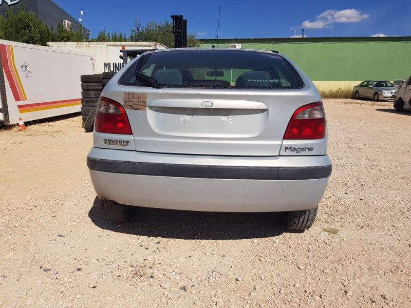 renault megane i fase 2 berlina (ba0) del año 2002