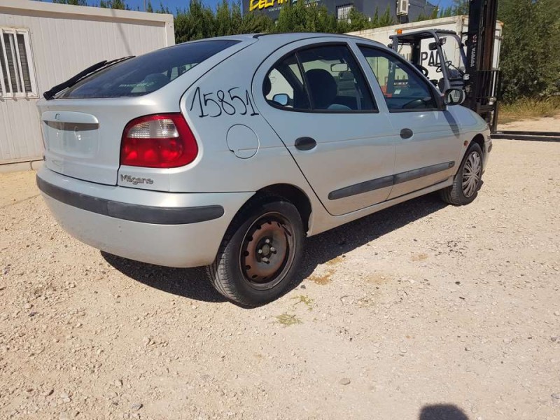 renault megane i fase 2 berlina (ba0) del año 2002