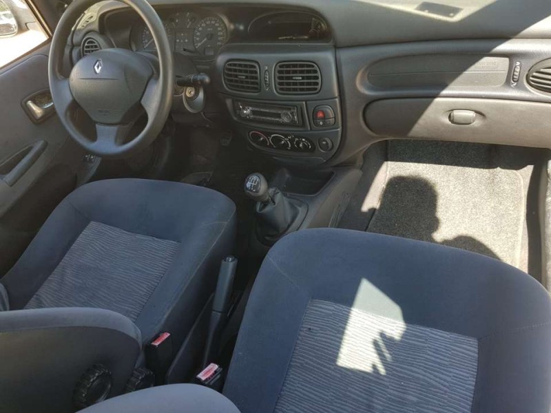 renault megane i fase 2 berlina (ba0) del año 2002