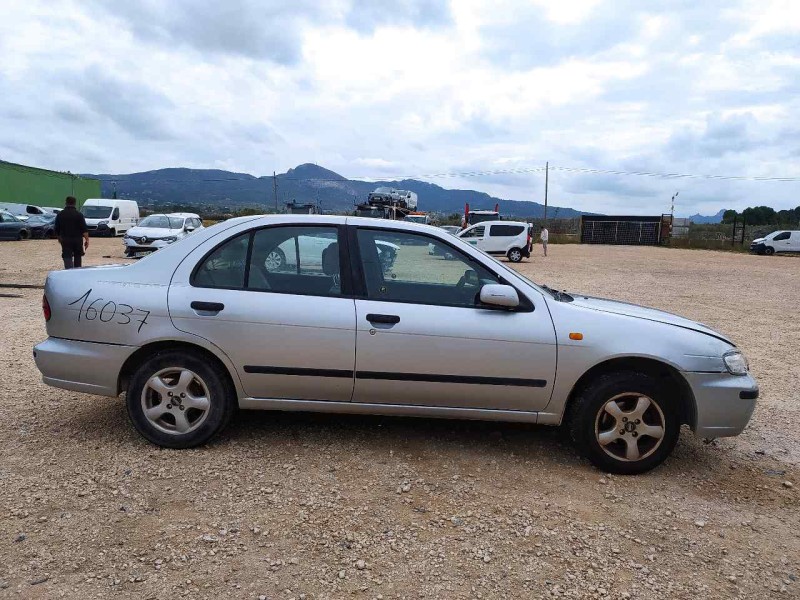 nissan almera (n15) del año 1998