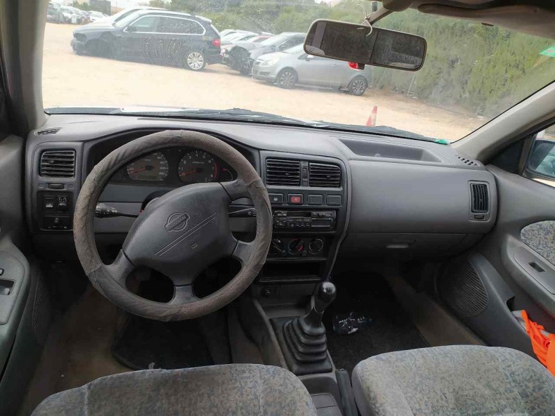 nissan almera (n15) del año 1998