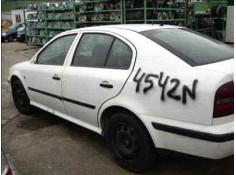 SKODA OCTAVIA BERLINA (1U2)