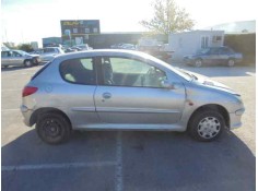 PEUGEOT 206 BERLINA