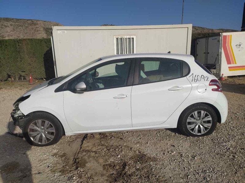 peugeot 208 del año 2012