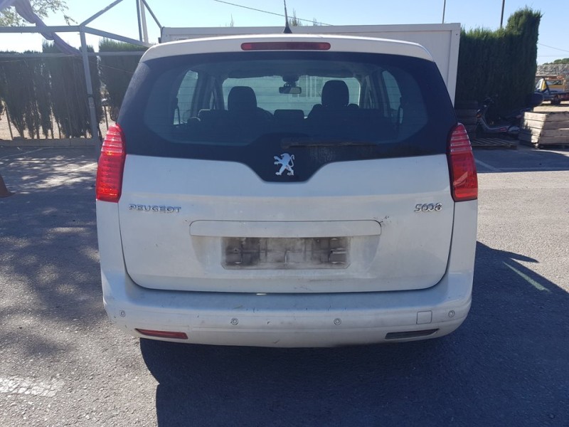 peugeot 5008 del año 2010