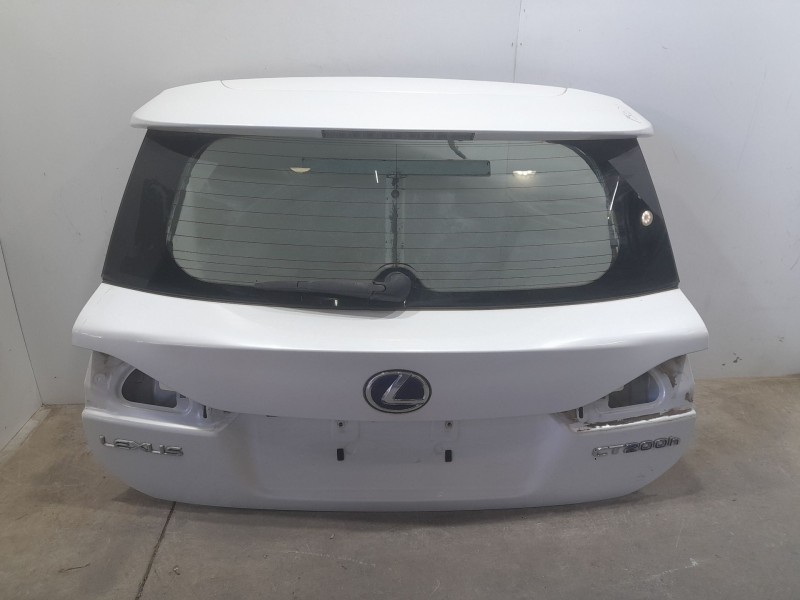 Recambio de porton trasero para lexus ct 200h referencia OEM IAM 6700576030  