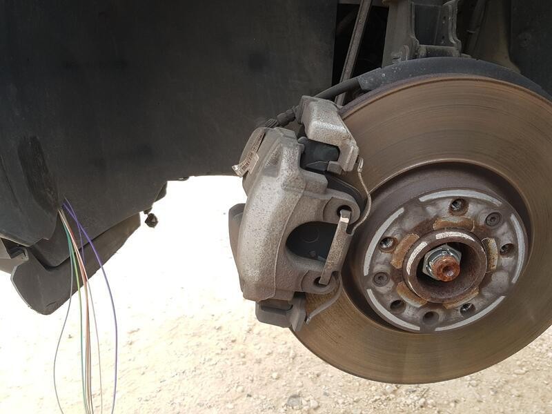 Recambio de pinza freno delantera izquierda para peugeot 3008 ii suv (mc_, mr_, mj_, m4_) 1.2 thp/ puretech 130 (mrhnsm, mrhnsu,