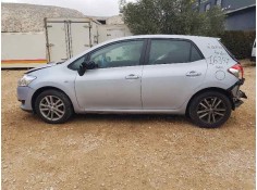 toyota auris del año 2009